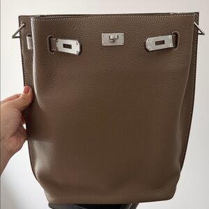 Elegant Brown Genuine Leather Shoulder/Cross body Bag